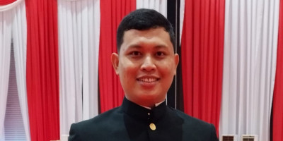 Soal Jalan Rusak di Simalungun, Jutan Manik: Banyak Lubang Boleh Buat Ternak Lele