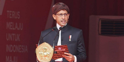 Meninjau Kepemimpinan Digital Nadiem Makarim sebagai Mendikbudristek pada Kurikulum Merdeka