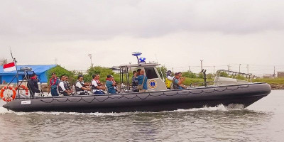 Kapal Rigid Hull Inflatable Boat dari PUPR Jateng Perkuat Lanal Semarang