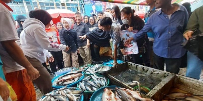 Pedagang di Pasar Palembang Harap Ganjar Turunkan Harga Sembako Jika Jadi Presiden