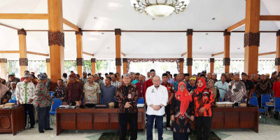 Ulang Kejayaan Jaman Belanda, Ketua DPD RI Dorong Situbondo Genjot Sentra Tebu