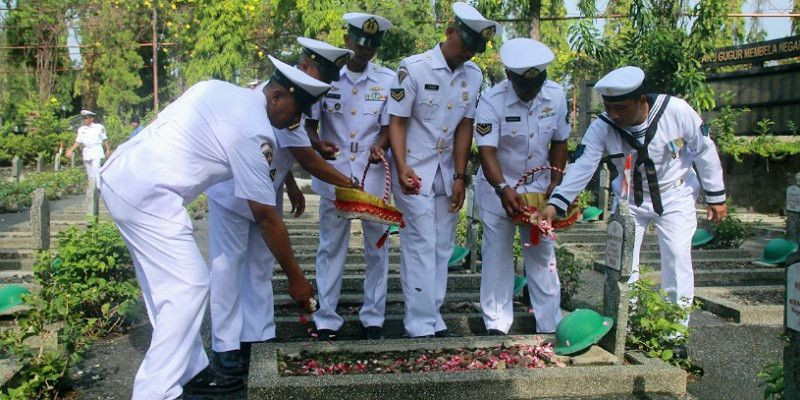 Lanal Semarang Peringati Hari Dharma Samudra di TMP Giri Tunggal