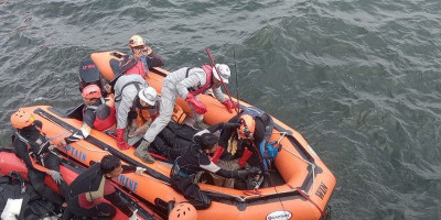 Bakamla RI Evakuasi Pemancing Tenggelam di Pelabuhan Muara Baru Jakarta