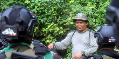 Asah Naluri Bertempur, Prajurit Yontaifib 2 Marinir Berlatih Visual Tracking Dan Menembak Lorong