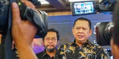 Ketua MPR RI Ingatkan Maskapai Penerbangan Nasional Mengikuti Standart Penerbangan Internasional