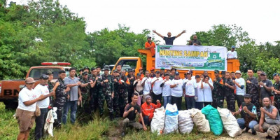 Penuh Antusias  Kebersamaan Aksi Grebek Sampah, Kodim 1708/BN Hunting Sampah Terpancar Damai Kebersihan
