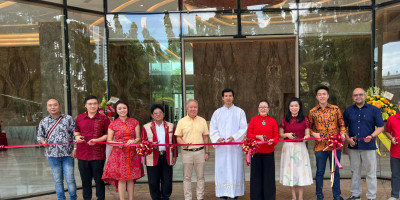 Misa Dipimpin Romo Agustinus Suharyadi, Soft Opening Kampus University Of Jakarta International