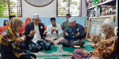 Abuya Muhtadi Panjatkan Doa Untuk Kesuksesan Ganjar Pranowo di Pilpres 2024
