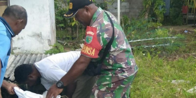 Ciptakan Hidup Sehat dan Bersih, Babinsa Ajak Warga Binaan Membersihkan Sampah
