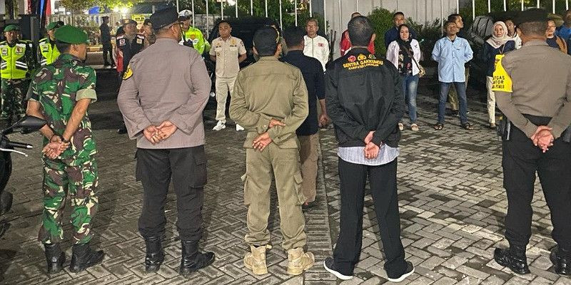 TNI-Polri di Lamongan Patroli Gabungan, Sambangi KPU dan Bawaslu