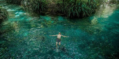 Nikmati Surga Cantik Kali Biru Genyem Papua