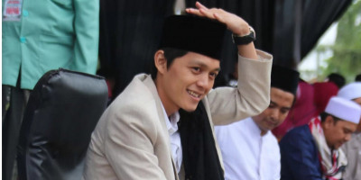 Ingin Rezeki Dilancarkan? Ini Amalan Rahasia dari Gus Iqdam