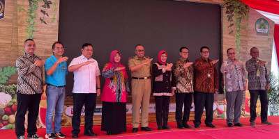 Pj Gubernur Lalu Gita Mengakui Berkat Gagasan Prof Rokhmin, Teluk Ekas Kini Menjadi Destinasi Wisata