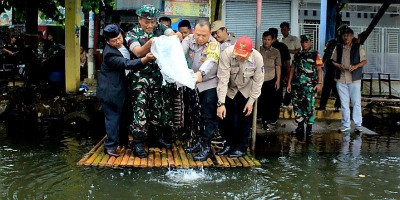 Puncak Acara HPN SWI Kota Depok Ditandai Tebar Benih Ikan dan Tanam Pohon