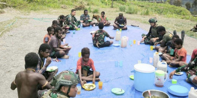 Botram Yonif 323/BP Kostrad, Bersama Saudara di Pegunungan Papua