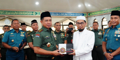 Panglima TNI Hadiri Acara Peringatan Isra Mi'raj Nabi Muhammad SAW
