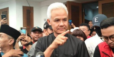 Kasus Gratifikasi Rp 100 Miliar, Ronny Talapessy Yakin Ganjar Pranowo Bersih dari Kasus Hukum 
