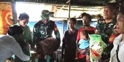 Anggota Babinsa Koramil 1708-03/Biak Barat Gelar Babinsa Masuk Dapur