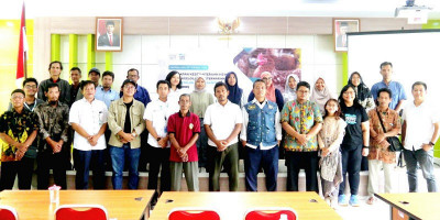 Animal Friends Jogja Edukasi Peternakan Ayam Petelur Bebas Sangkar