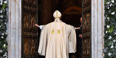 Kapan Pintu Suci di Vatican (Holy Door) akan Dibuka Paus Fransiskus?