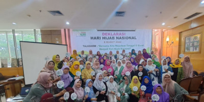 Bersama Perempuan ICMI, Ratusan Wakil Ormas Deklarasikan Hari Hijab Nasional Di Jakarta