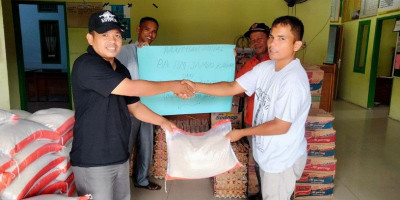 Kepedulian Owner Dempo Grup Bantu Korban Banjir Ranah Pesisir