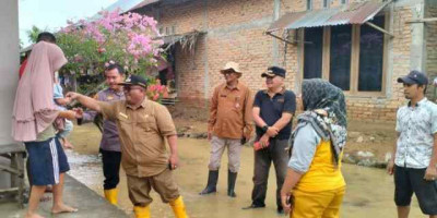 Gerak Cepat Camat Nanggalo Amrizal Rengganis Pasca Banjir Tuai Pujian Anggota Dewan dan Tokoh Masyarakat