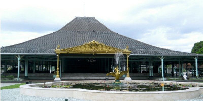 Menyusuri Keindahan Kota Solo, Perjalanan Menuju Pura Mangkunegaran