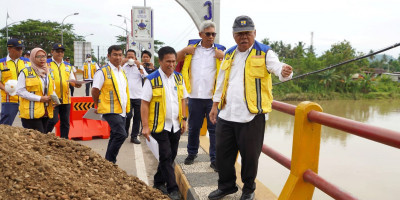 Menteri Basuki Targetkan Penanganan Banjir di Sumatera Barat Tuntas Dalam Dua Minggu