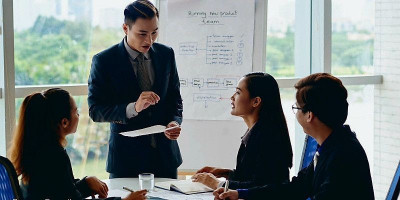 Strategi Suksesnya Bisnis melalui Komunikasi Efektif dalam Bisnis