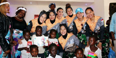 Satgas Indo RDB XXXIX-E/MONUSCO dan FET Laksanakan Kampanye Kesehatan dan Pawai bersama Asosiasi Wanita Irumu