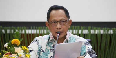 Mendagri Imbau Kepala Daerah Percepat Regulasi Terkait THR dan Gaji ke-13