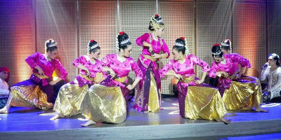 Drama Tari Nyimas Kawung Anten bersama Padepokan Jugala Raya, Denada dan juga Dewi Gita