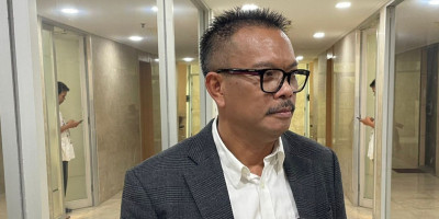Anggota DPR Ungkap Modus Perusahaan Tak Bayar THR