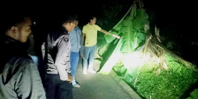 Polisi Periksa Lokasi Pelajar Tewas Tersambar Petir di Kutasari 