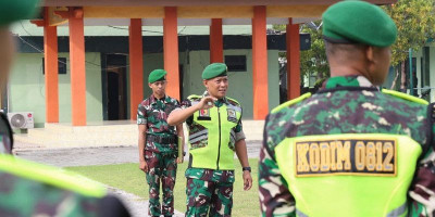  Ratusan Prajurit Kodim Lamongan Disebar Amankan Lebaran