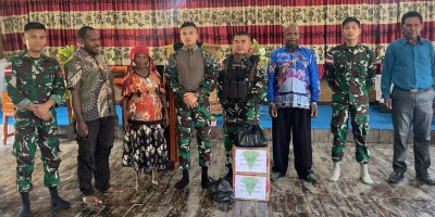 Ibadah Minggu di Desa Urikme Diwarnai Aksi Pembagian Sembako