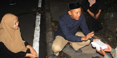 Sahur On The Road Danmenarmed 2 Kostrad, Trabas Gelapnya Malam Sambangi Warga