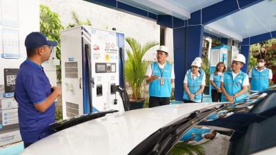 Pastikan SPKLU dalam Kondisi Siap, PLN UID Jakarta Raya dan Kementerian ESDM Inspeksi Bersama