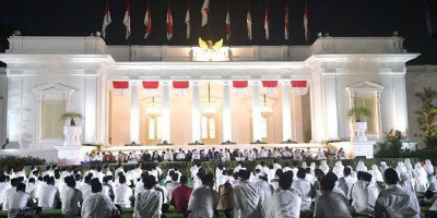 Polisi Amankan Pria yang Mendekat ke Gerbang Istana, Diduga Gangguan Jiwa