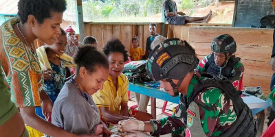 Serbuan Pengobatan Gratis Satgas Yonif 310/KK, Hadirkan Pelayanan dan Faskes di Perbatasan