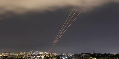 Apa Arti Serangan Kilat Iran Ke Israel?