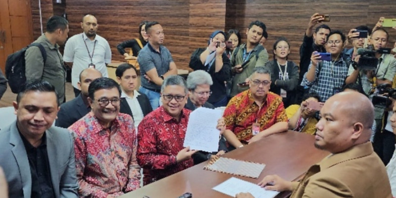 Surat Tinta Emas Megawati Soekarnoputri Sebagai Amicus Curiae ke Majelis Hakim MK