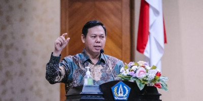 Sultan: Akibat Ancaman Perang, Nilai Rupiah Terus Terdepresiasi
