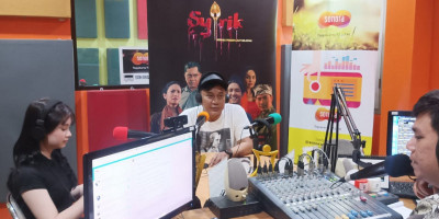 Aktor & Aktris Film Syirik NPLS Menyambangi 3 Radio Beken & Di Yogyakarta
