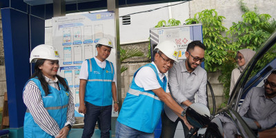 PLN UID Jakarta Raya Hadirkan 84 SPKLU di Momen 26 Tahun BUMN