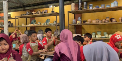 Workshop Clay UMKM Imah Keramik Bogor, Serunya Learning by Doing