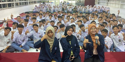 Seven Habits Goes To School
