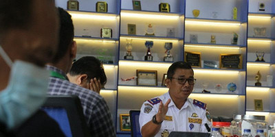 Tindaklanjuti Tuntutan Mitra Angkutan Sewa Khusus (Online), Dishub Sumut Gelar Rapat Bersama Aplikator