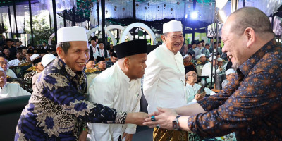 Ketua DPD RI Hadiri Ngunduh Mantu Gus Ubab Maimoen Sarang Rembang